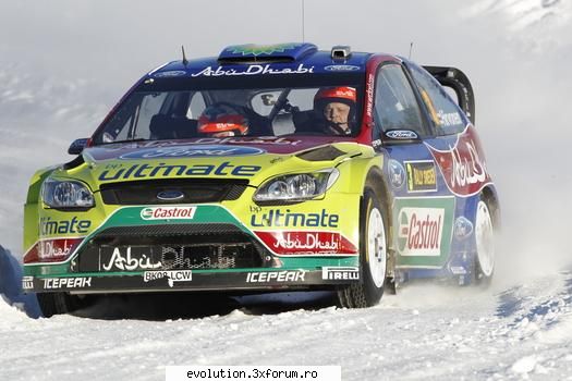 pilotul unu de la ford a să prea mari raliul suediei. rivalul său, sebastian loeb